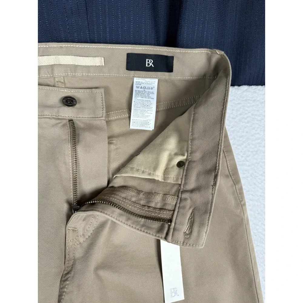 NEW $110 - Banana Republic Athletic Fit Traveler Chino Khaki Pants - Men's 30x32